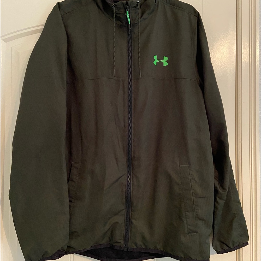 Under Armour heat gear hooded windbreaker/training jacket